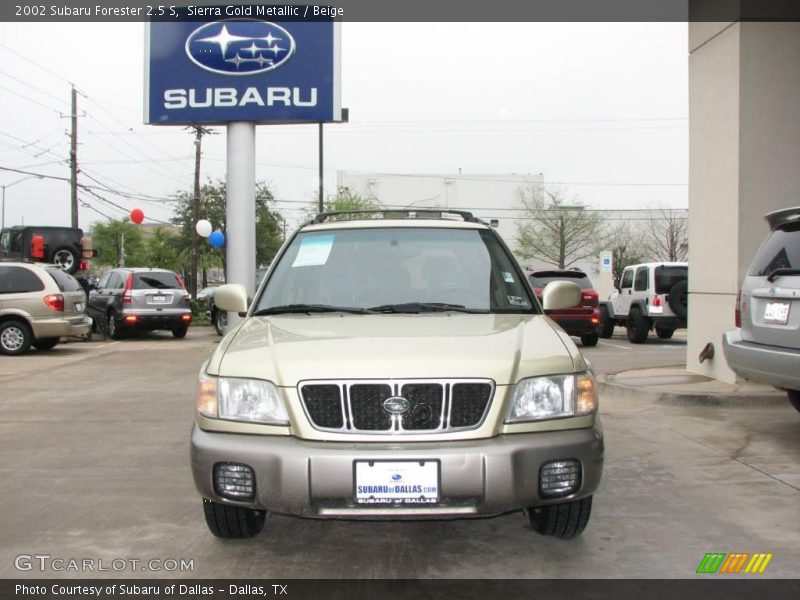 Sierra Gold Metallic / Beige 2002 Subaru Forester 2.5 S