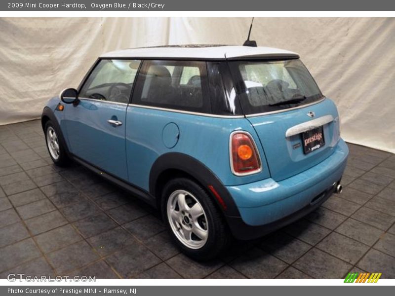 Oxygen Blue / Black/Grey 2009 Mini Cooper Hardtop