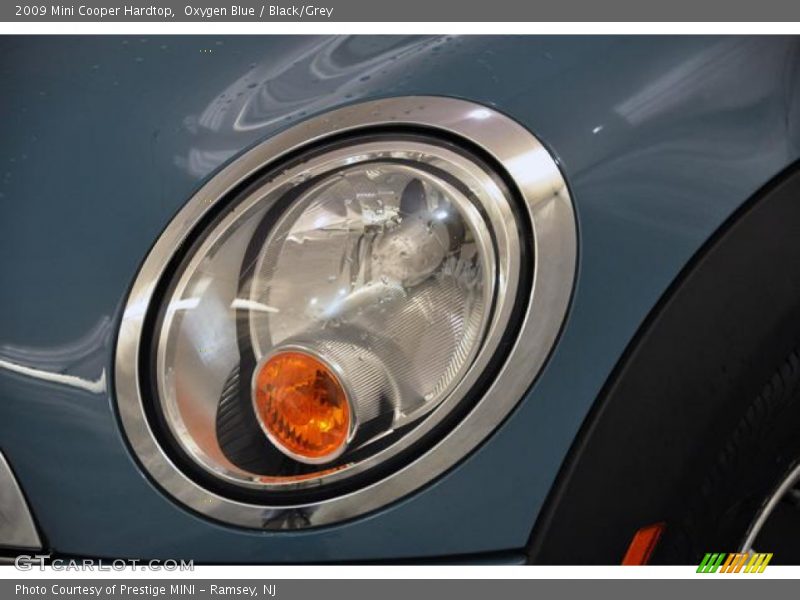 Oxygen Blue / Black/Grey 2009 Mini Cooper Hardtop