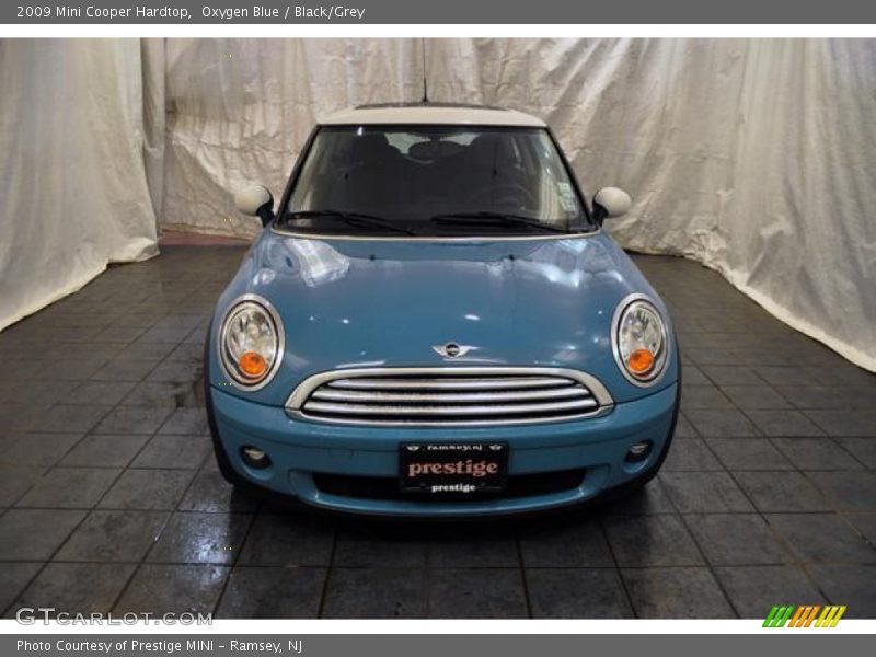Oxygen Blue / Black/Grey 2009 Mini Cooper Hardtop