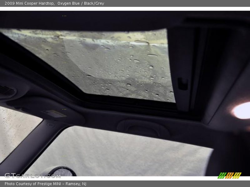 Oxygen Blue / Black/Grey 2009 Mini Cooper Hardtop