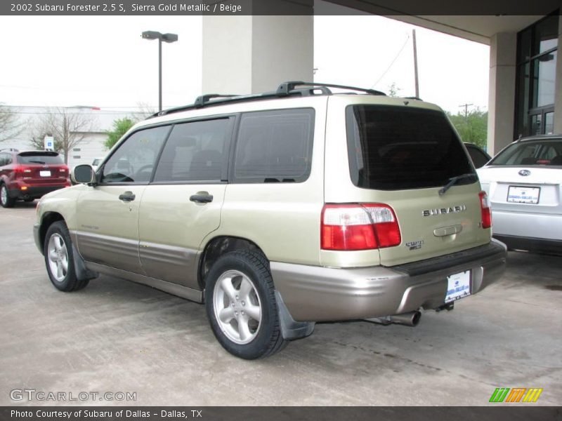 Sierra Gold Metallic / Beige 2002 Subaru Forester 2.5 S