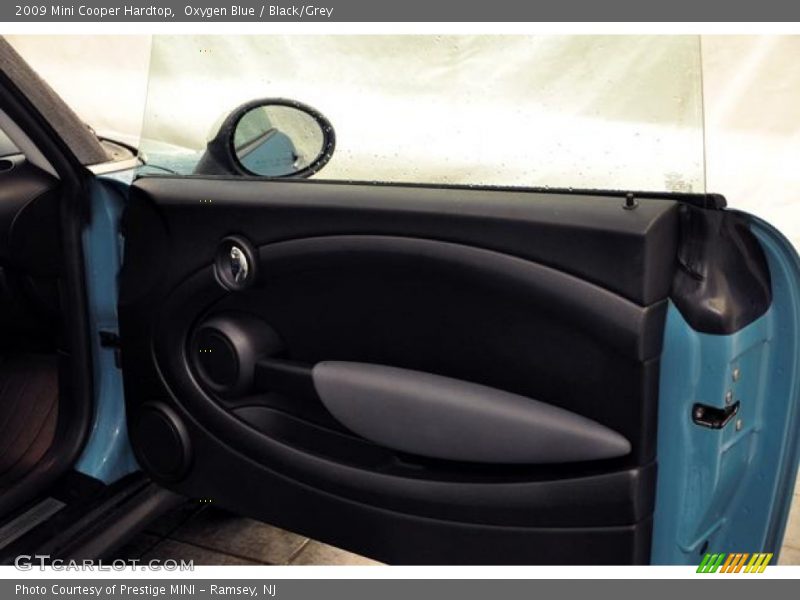 Oxygen Blue / Black/Grey 2009 Mini Cooper Hardtop
