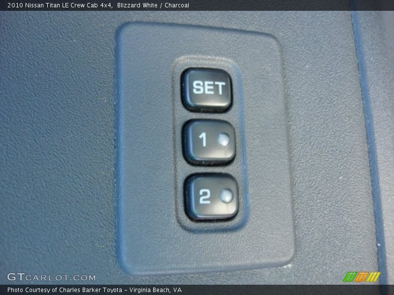 Blizzard White / Charcoal 2010 Nissan Titan LE Crew Cab 4x4