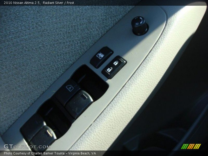 Radiant Silver / Frost 2010 Nissan Altima 2.5
