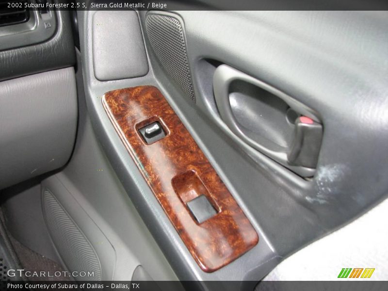 Sierra Gold Metallic / Beige 2002 Subaru Forester 2.5 S