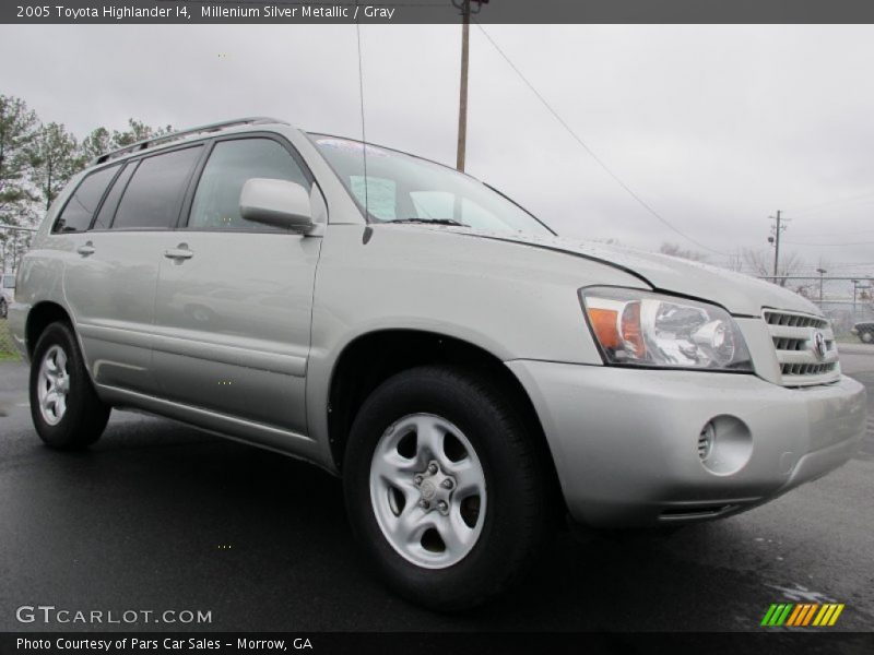 Millenium Silver Metallic / Gray 2005 Toyota Highlander I4