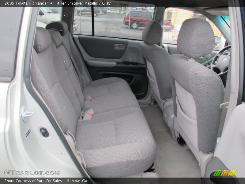 Millenium Silver Metallic / Gray 2005 Toyota Highlander I4