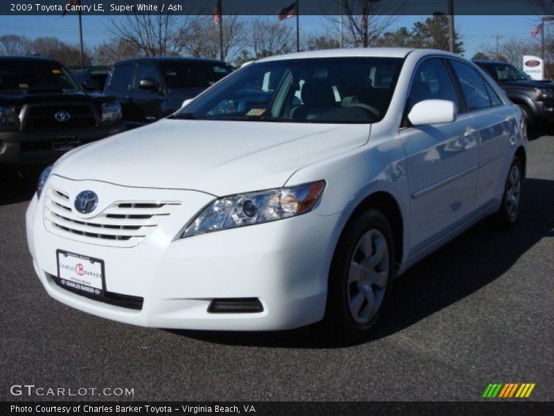 Super White / Ash 2009 Toyota Camry LE