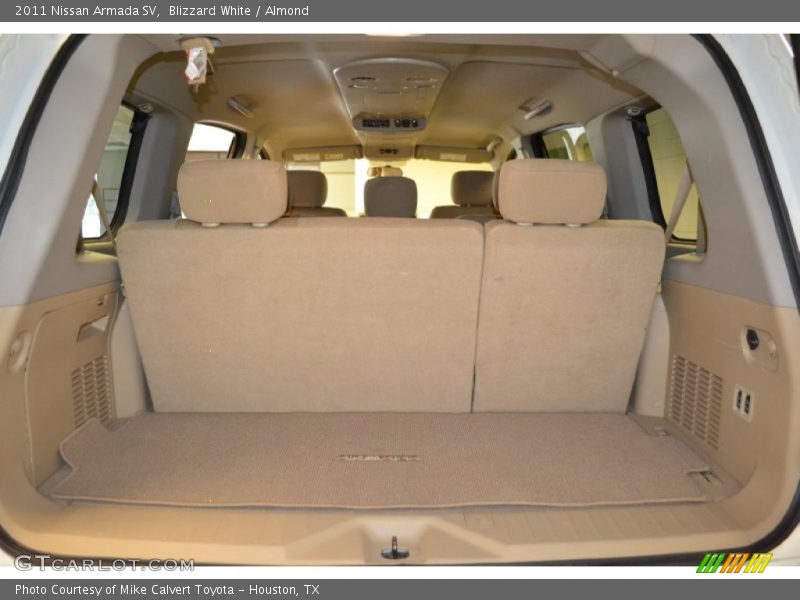 Blizzard White / Almond 2011 Nissan Armada SV