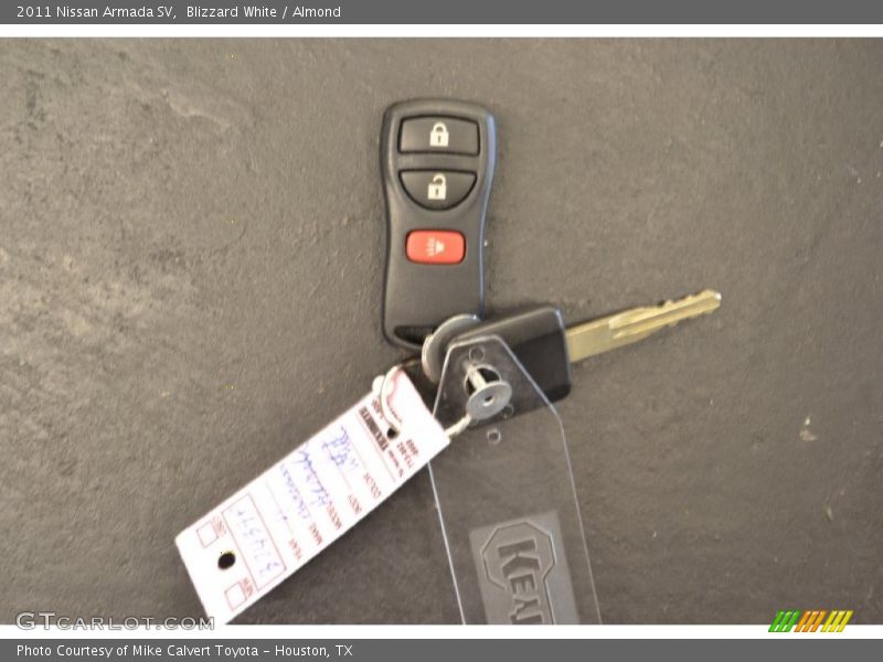 Keys of 2011 Armada SV