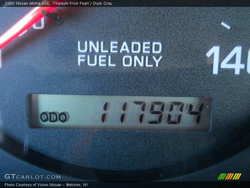 Titanium Frost Pearl / Dusk Gray 2000 Nissan Altima GXE