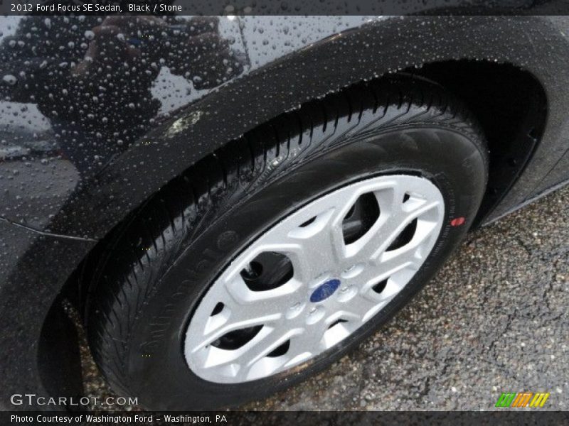 Black / Stone 2012 Ford Focus SE Sedan