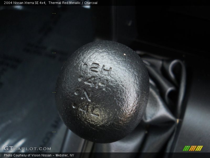 Thermal Red Metallic / Charcoal 2004 Nissan Xterra SE 4x4