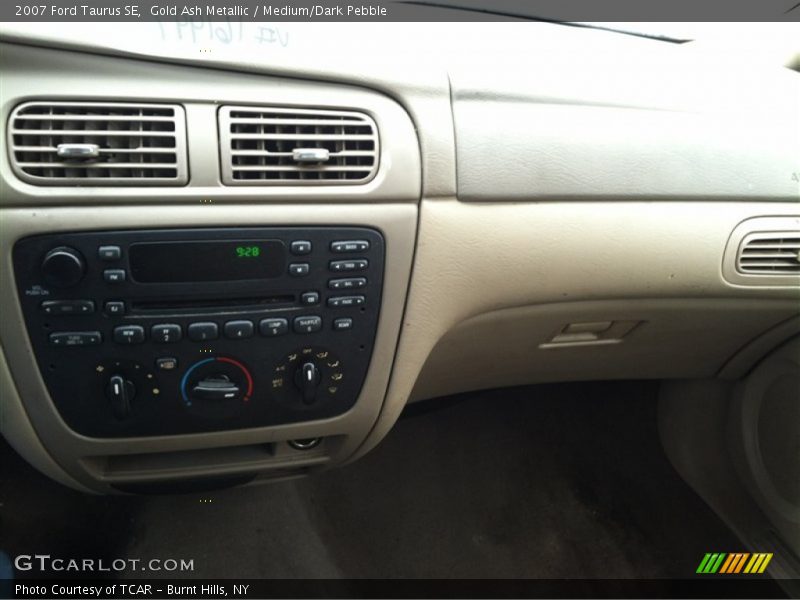 Gold Ash Metallic / Medium/Dark Pebble 2007 Ford Taurus SE