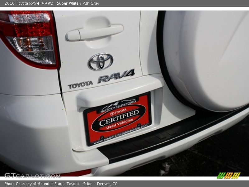 Super White / Ash Gray 2010 Toyota RAV4 I4 4WD