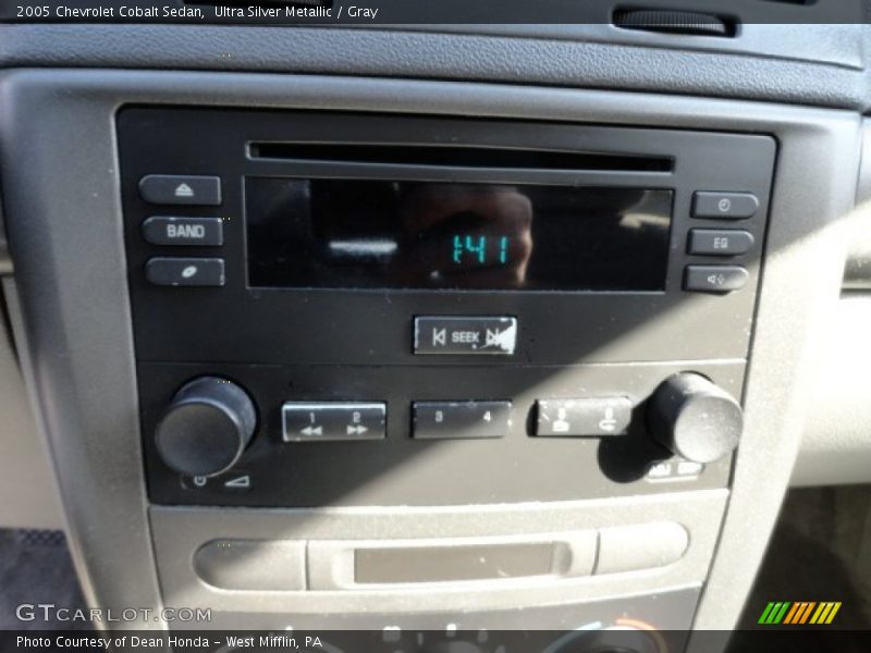 Ultra Silver Metallic / Gray 2005 Chevrolet Cobalt Sedan