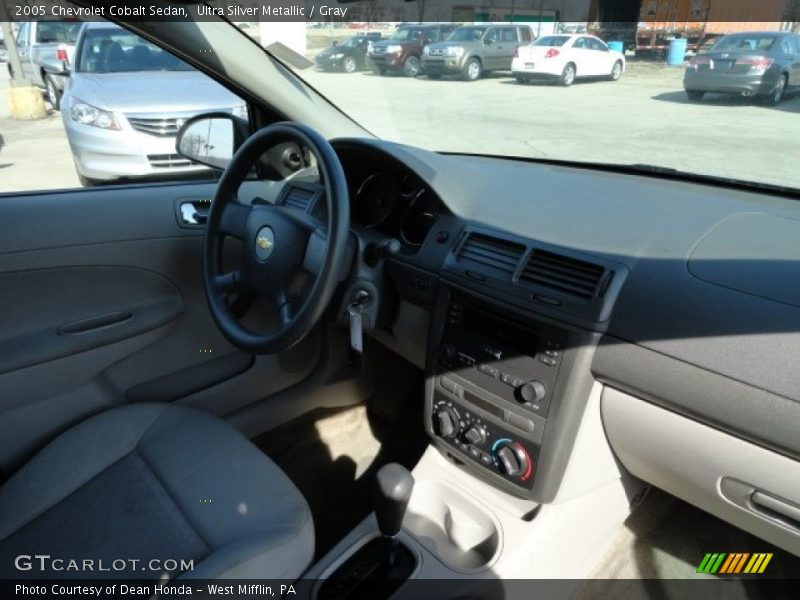 Ultra Silver Metallic / Gray 2005 Chevrolet Cobalt Sedan