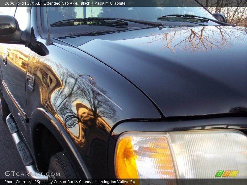 Black / Medium Graphite 2000 Ford F150 XLT Extended Cab 4x4