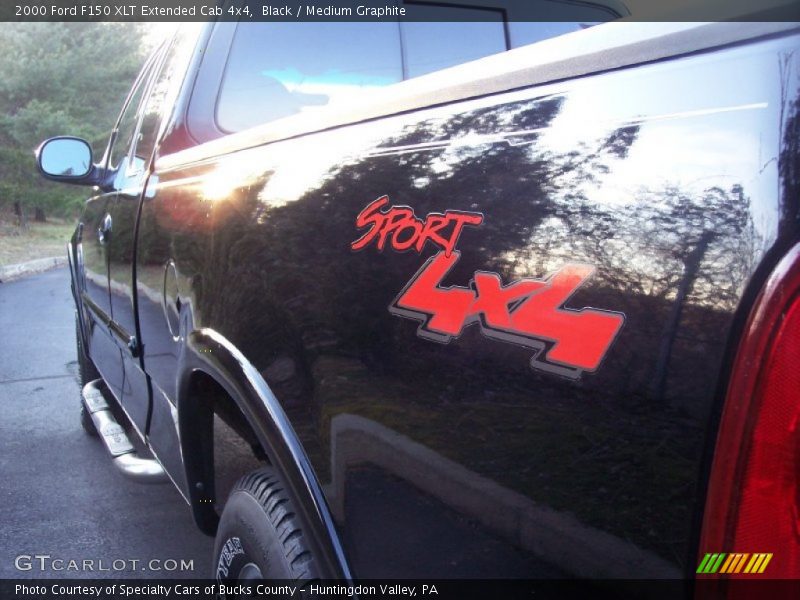 Black / Medium Graphite 2000 Ford F150 XLT Extended Cab 4x4