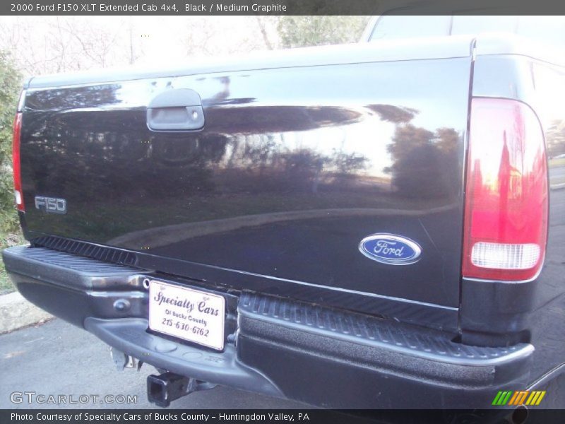 Black / Medium Graphite 2000 Ford F150 XLT Extended Cab 4x4