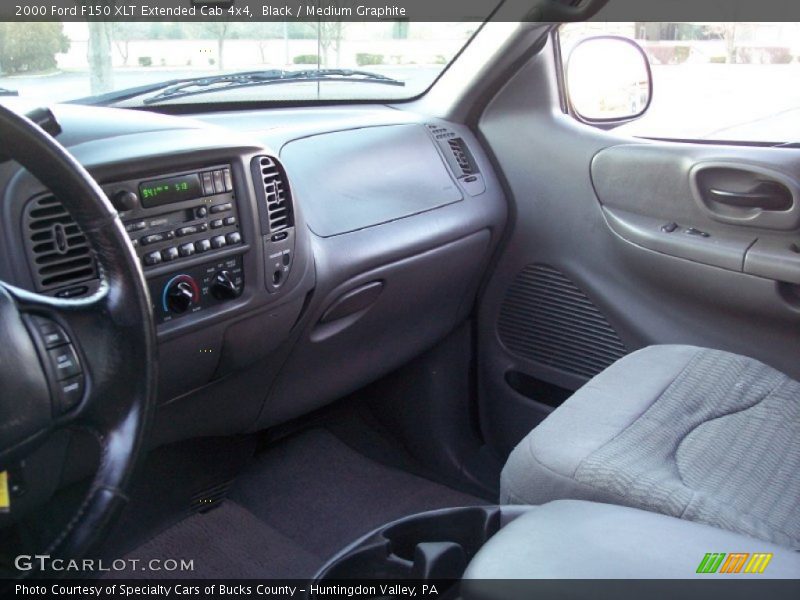 Black / Medium Graphite 2000 Ford F150 XLT Extended Cab 4x4