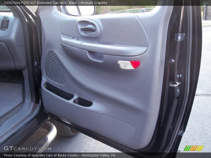 Black / Medium Graphite 2000 Ford F150 XLT Extended Cab 4x4