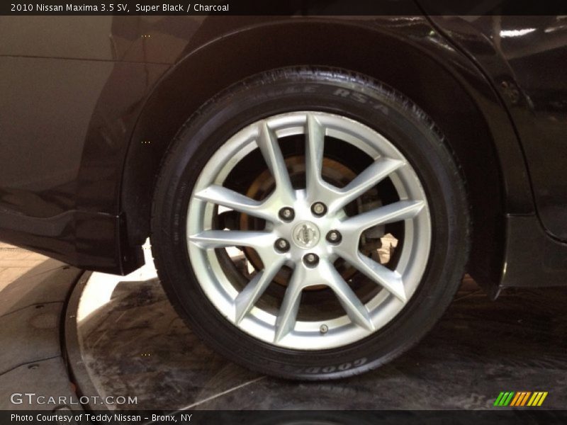 Super Black / Charcoal 2010 Nissan Maxima 3.5 SV