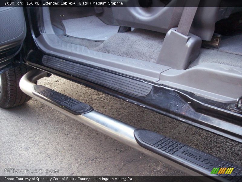Black / Medium Graphite 2000 Ford F150 XLT Extended Cab 4x4