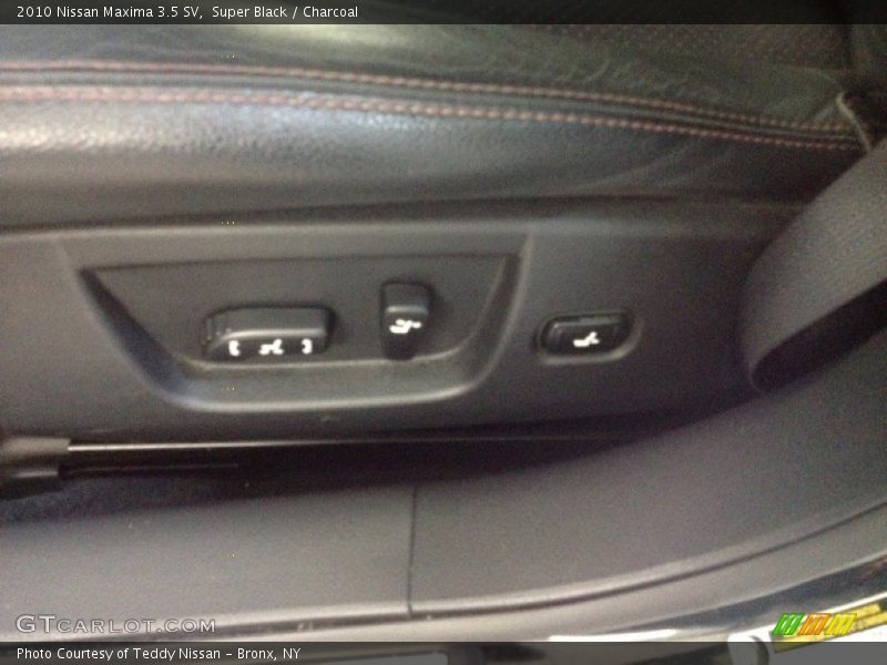 Super Black / Charcoal 2010 Nissan Maxima 3.5 SV