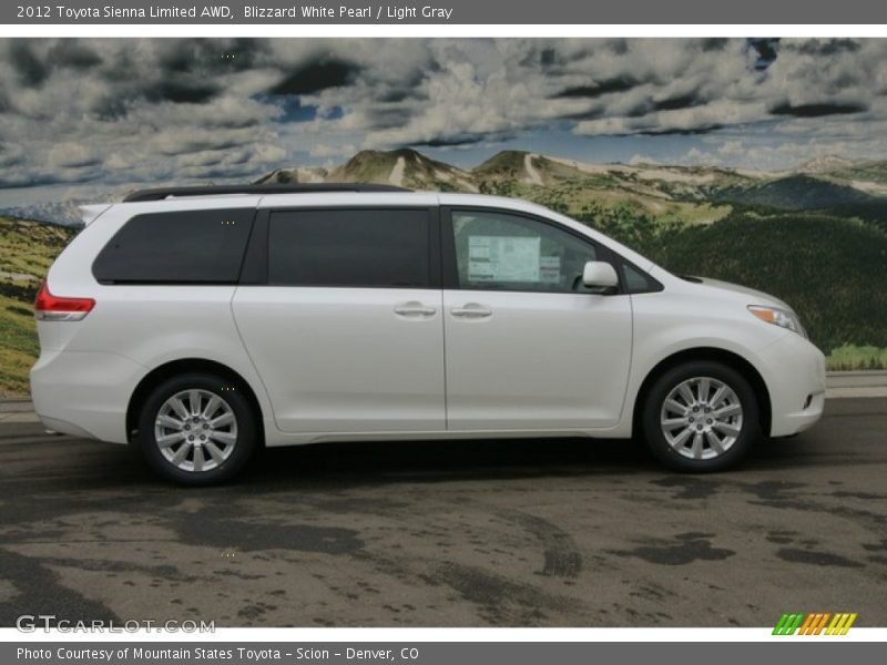 Blizzard White Pearl / Light Gray 2012 Toyota Sienna Limited AWD