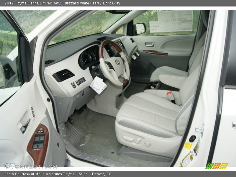 Blizzard White Pearl / Light Gray 2012 Toyota Sienna Limited AWD