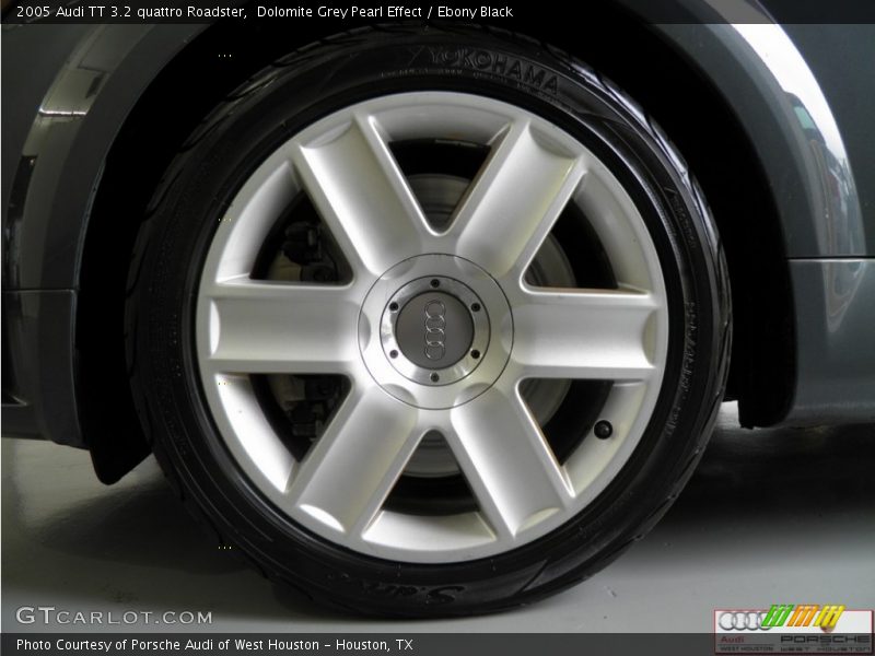 Dolomite Grey Pearl Effect / Ebony Black 2005 Audi TT 3.2 quattro Roadster