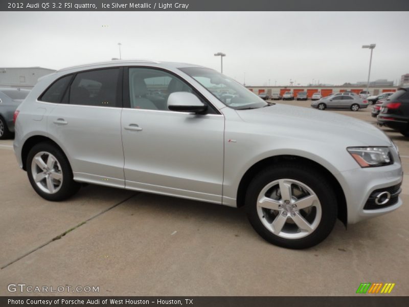 Ice Silver Metallic / Light Gray 2012 Audi Q5 3.2 FSI quattro