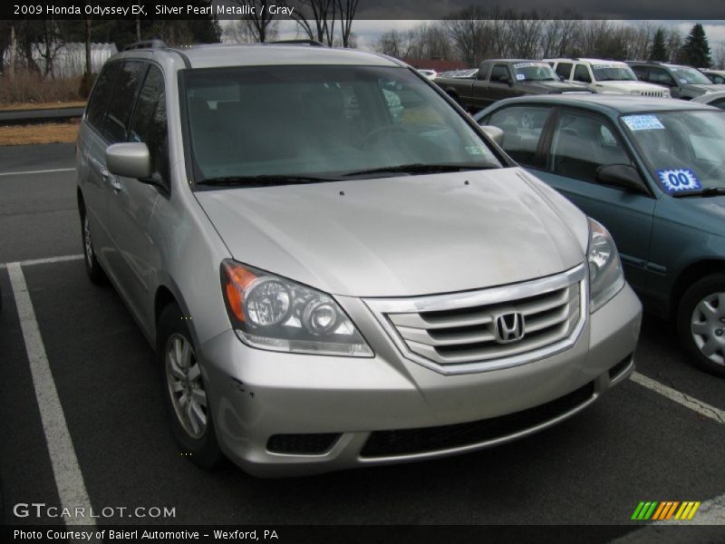 Silver Pearl Metallic / Gray 2009 Honda Odyssey EX