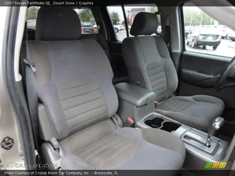 Front Seat of 2007 Pathfinder SE