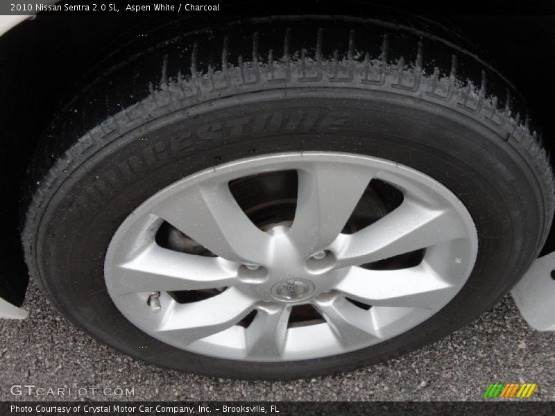 Aspen White / Charcoal 2010 Nissan Sentra 2.0 SL