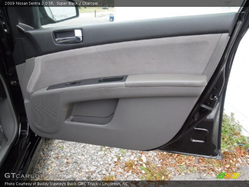 Super Black / Charcoal 2009 Nissan Sentra 2.0 SR
