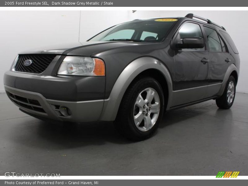 Dark Shadow Grey Metallic / Shale 2005 Ford Freestyle SEL