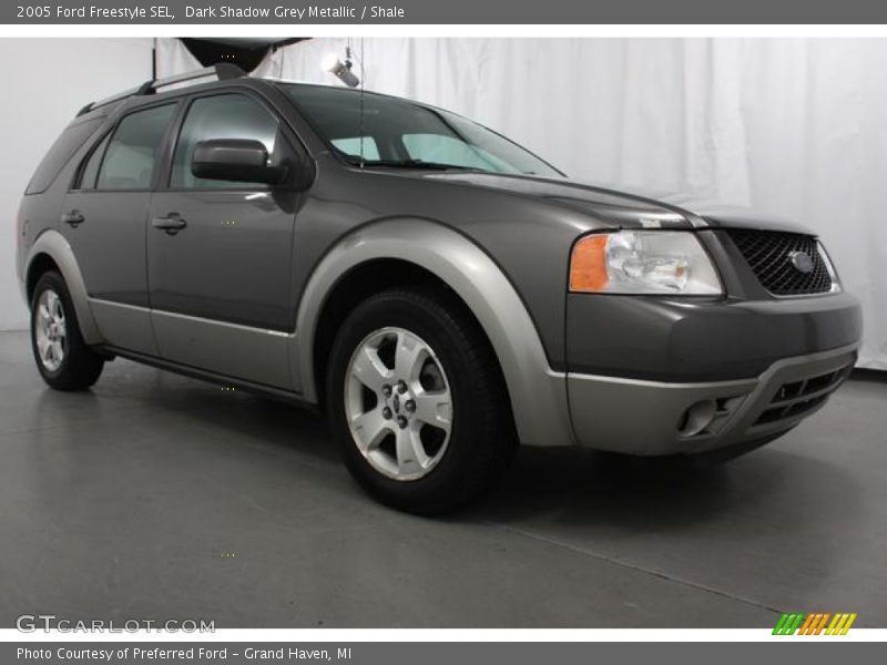 Dark Shadow Grey Metallic / Shale 2005 Ford Freestyle SEL