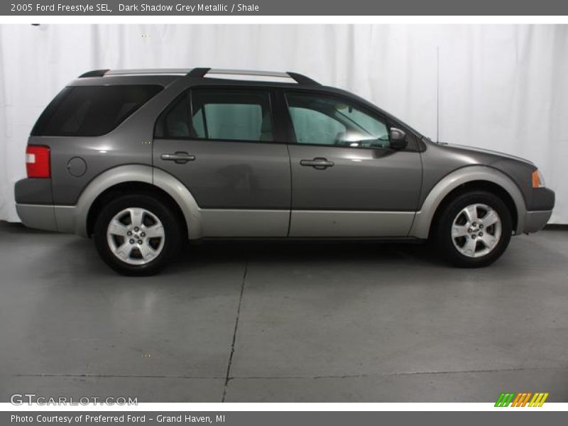 Dark Shadow Grey Metallic / Shale 2005 Ford Freestyle SEL