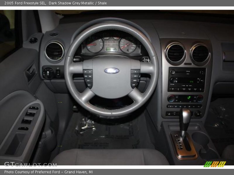 Dark Shadow Grey Metallic / Shale 2005 Ford Freestyle SEL