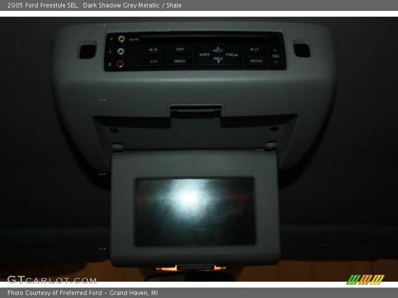 Dark Shadow Grey Metallic / Shale 2005 Ford Freestyle SEL