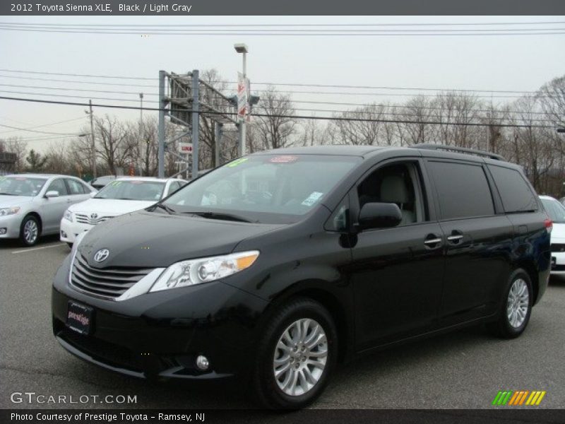 Black / Light Gray 2012 Toyota Sienna XLE