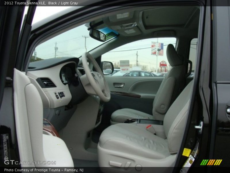 Black / Light Gray 2012 Toyota Sienna XLE