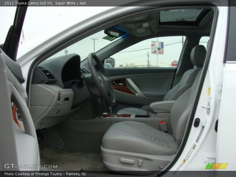 Super White / Ash 2011 Toyota Camry XLE V6