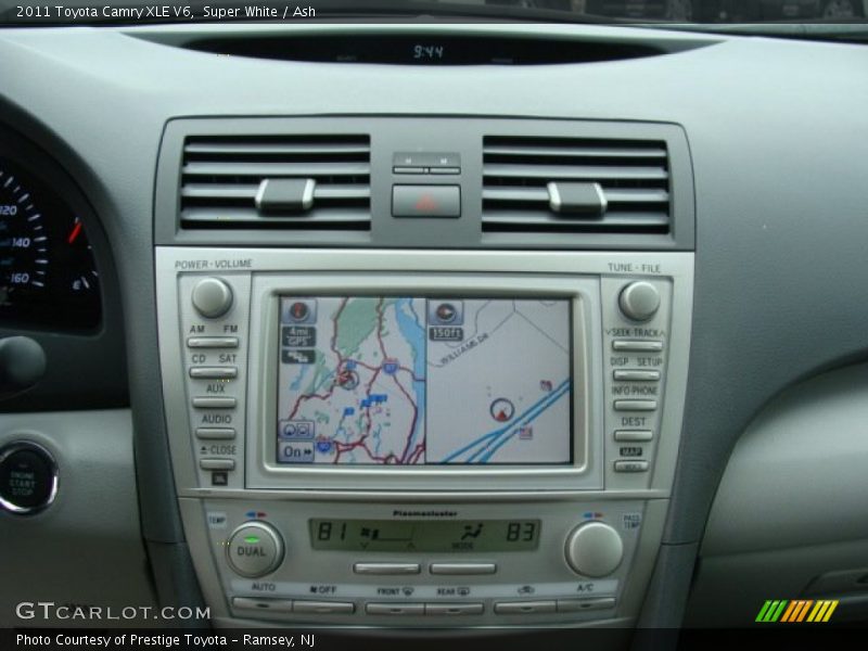 Navigation of 2011 Camry XLE V6