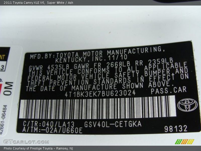 2011 Camry XLE V6 Super White Color Code 040