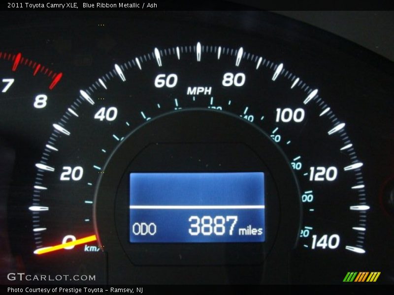 Blue Ribbon Metallic / Ash 2011 Toyota Camry XLE