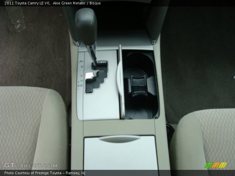 Aloe Green Metallic / Bisque 2011 Toyota Camry LE V6